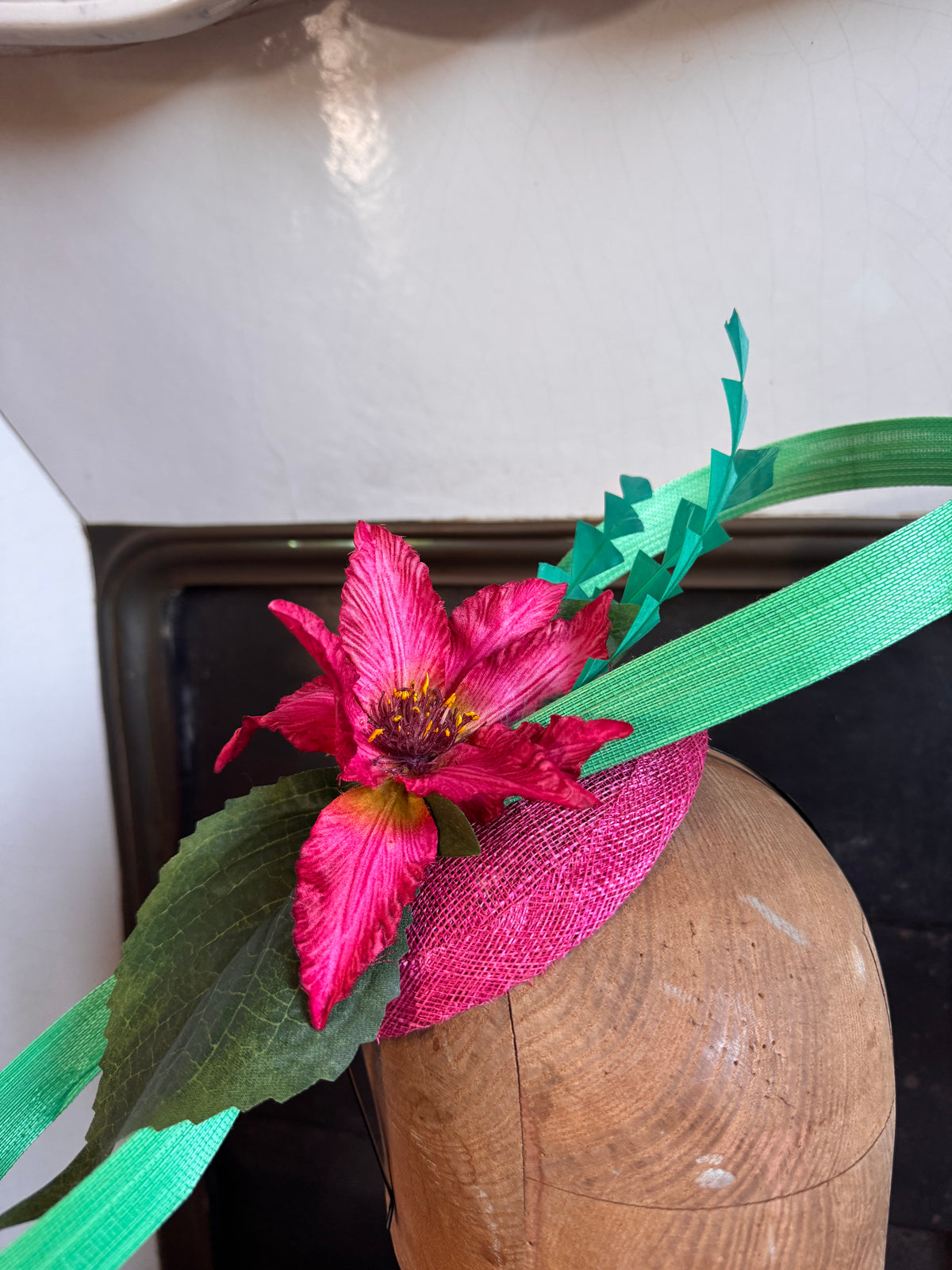 Bibi coloré vert émeraude et fuchsia