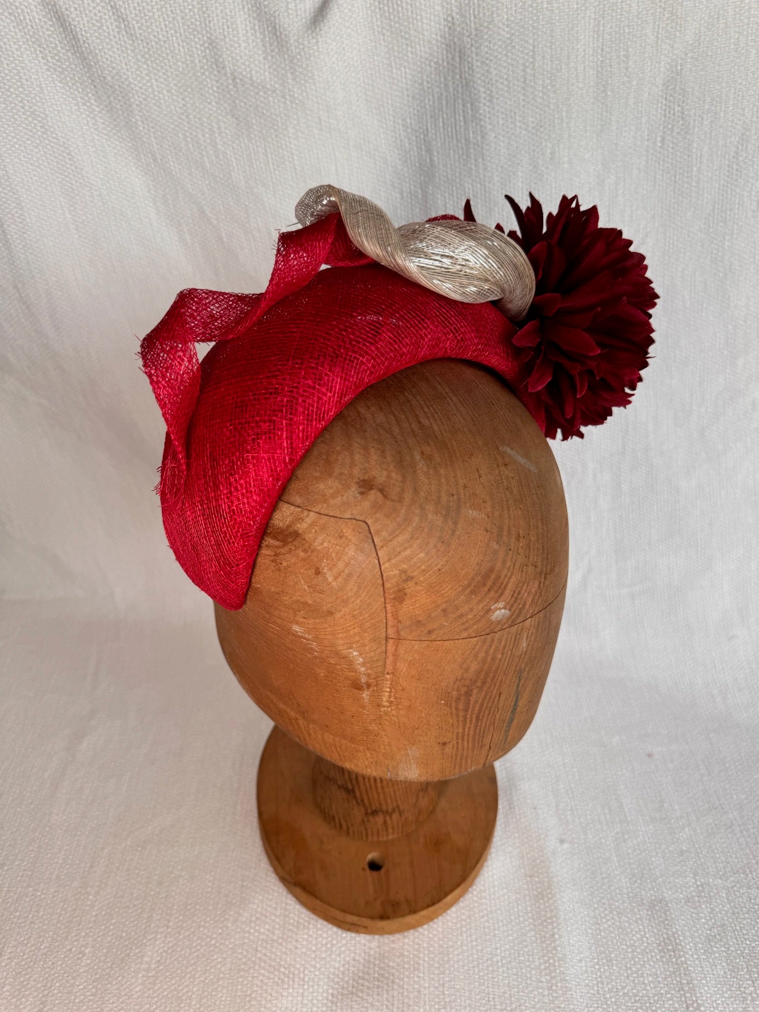 Serre-tête mariage - Fleurs et abaca lurex - rouge