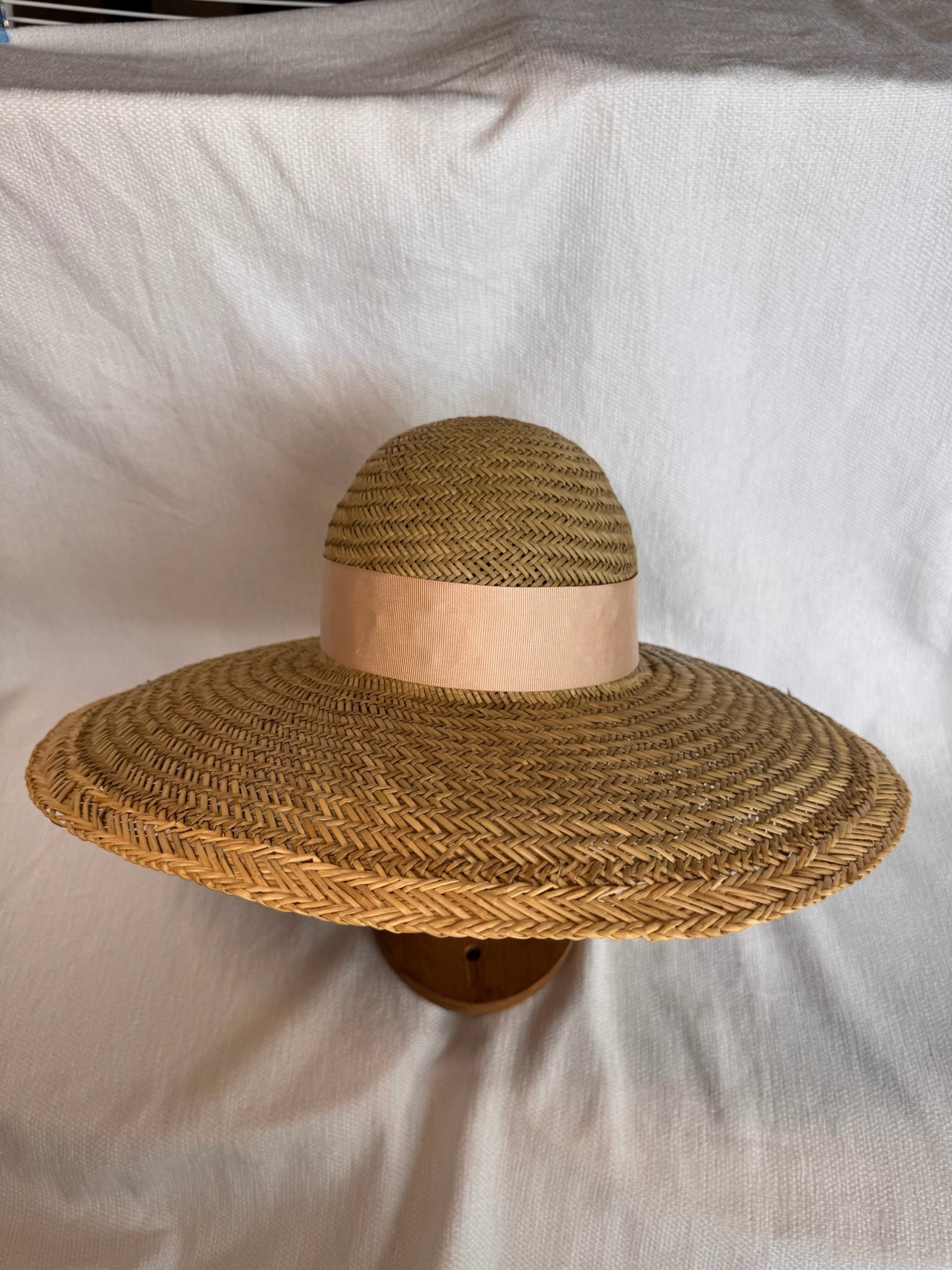 Chapeau en paille - Ruban doré - Sur mesure