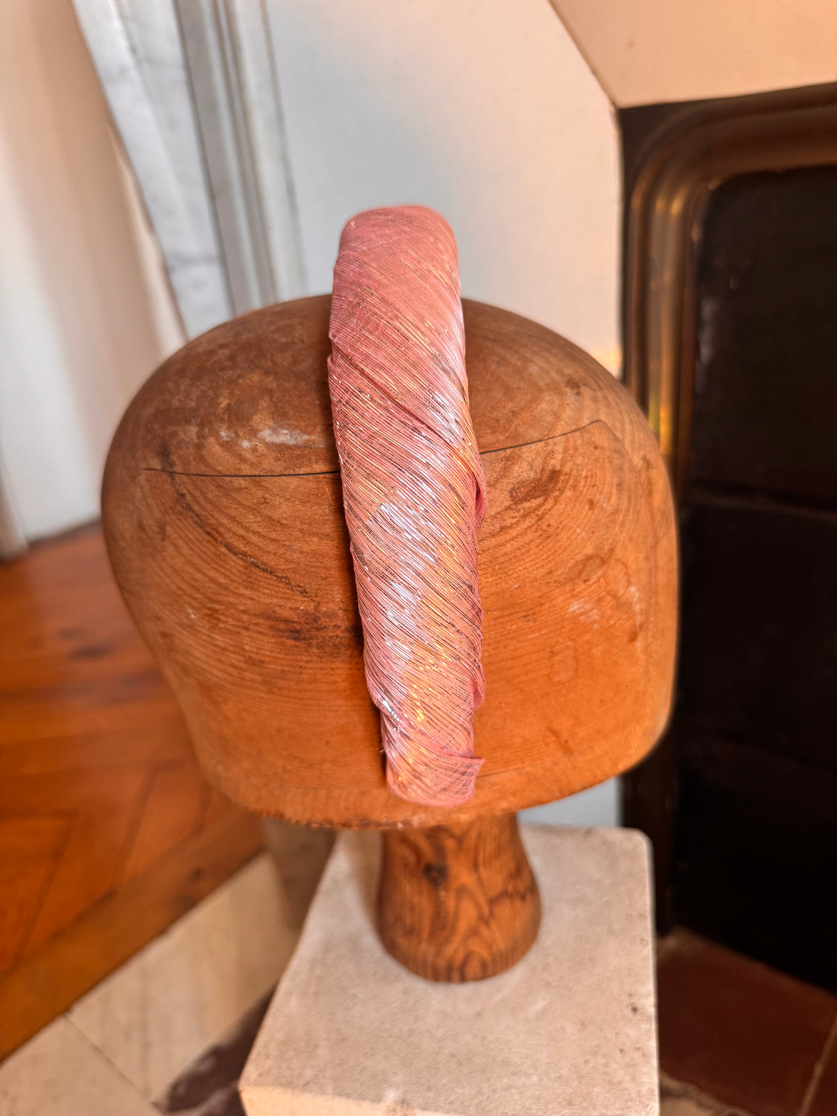 Serre-tête en abaca de soie rose et lurex